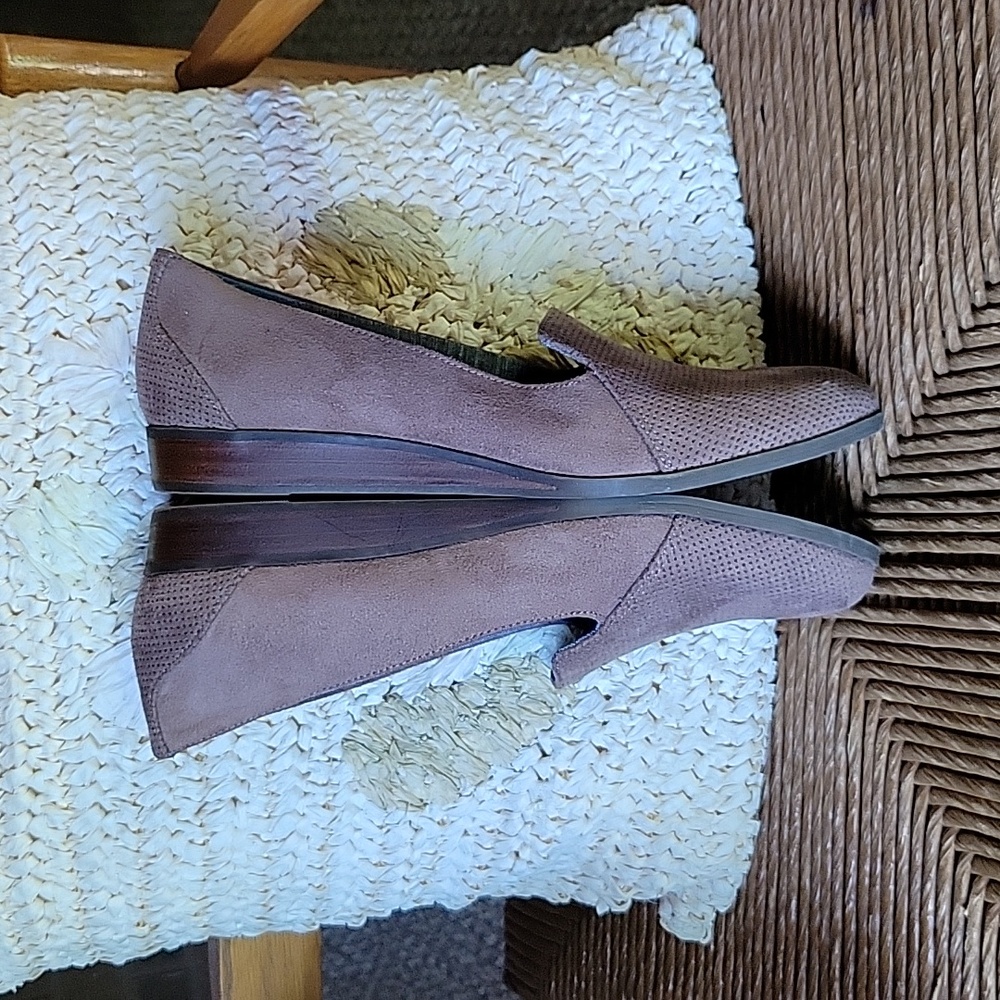 Dr. Scholls, memory foam, cool fit, taupe loafers, size 8.5 - Picture 6 of 10